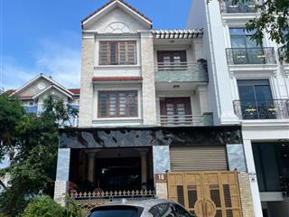 Chính chủ bán thảo điền q2  đầu tư  khan hiếm  6x20m  3 lầu áp mái chỉ 27 tỷ