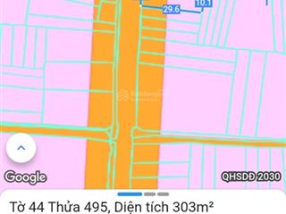 Cần bán vài lô đất mt đường hùng vương sát võ văn tần, cách ngã 5 mới long thọ 1km, đang kinh doanh