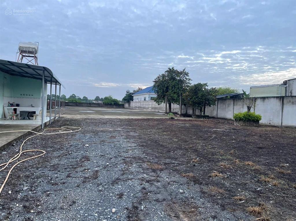 Chủ kẹt tiền cần bán vài lô đất mt đường nhựa 1/quốc lộ 51, thổ cư, sát ngã tư 67, giá đầu tư