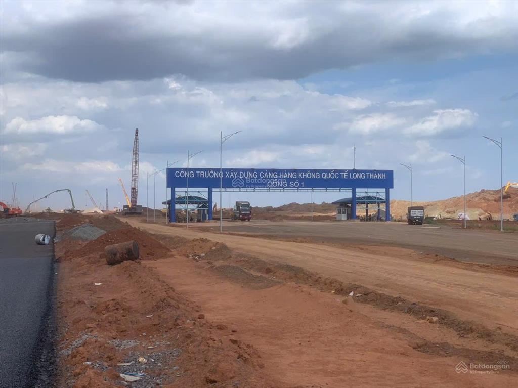 Cần bán vài gấp lô đất mt đường chính bàu cạn qh 32m, thổ cư, ngay cổng kcn bàu cạn & sb long thành