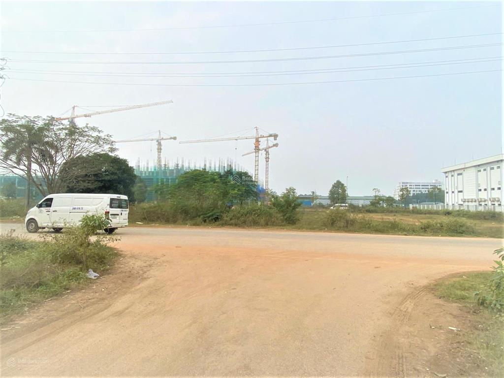 Bán đất 1800m² khu biệt thự đồng trúc, đại lộ thăng long mt to 25m, sổ đỏ chính chủ, 32 triệu/m²