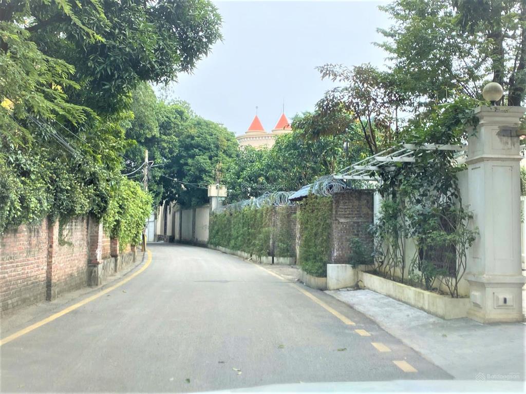 Bán đất 1800m² khu biệt thự đồng trúc, đại lộ thăng long mt to 25m, sổ đỏ chính chủ, 32 triệu/m²