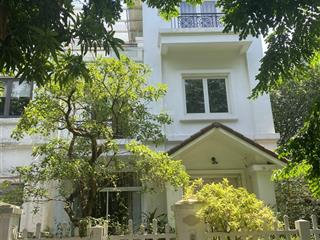 Cho thuê căn biệt thự song vinhomes riverside 270m2 full nội thất giá 40tr/ tháng 0903 257 ***