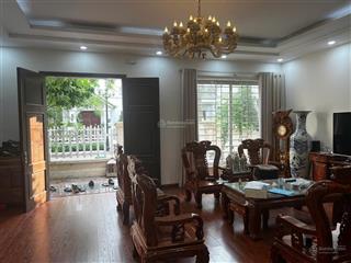 Cho thuê biệt thự song lập vinhomes riverside full nội thất giá 40tr/ tháng 0903 257 ***
