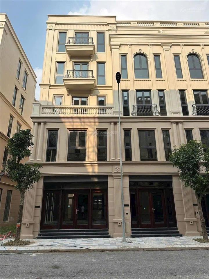 Liền kề thiên nga 80m2 giá chỉ 26.5 tỷ  0903 257 ***