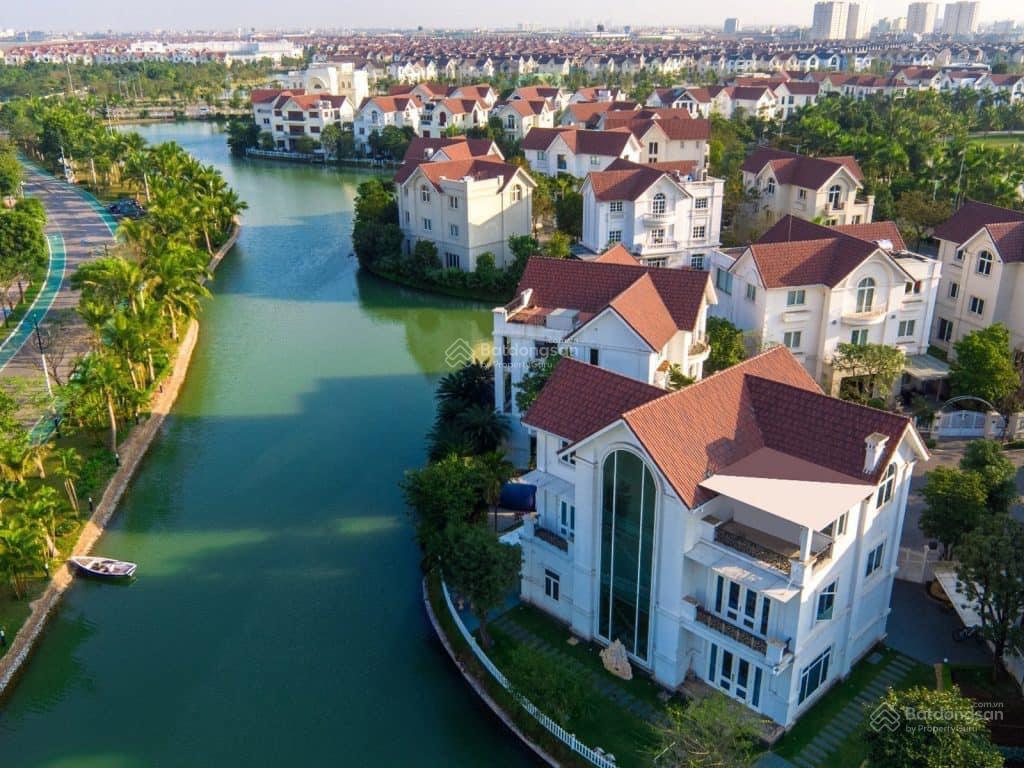 Bán biệt thự song lập hoa sữa vinhomes riverside đã hoàn thiện giá chỉ 460tr/m2  0903 257 ***
