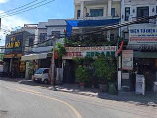 Bán nhà mặt tiền đang kinh doanh khách sạn