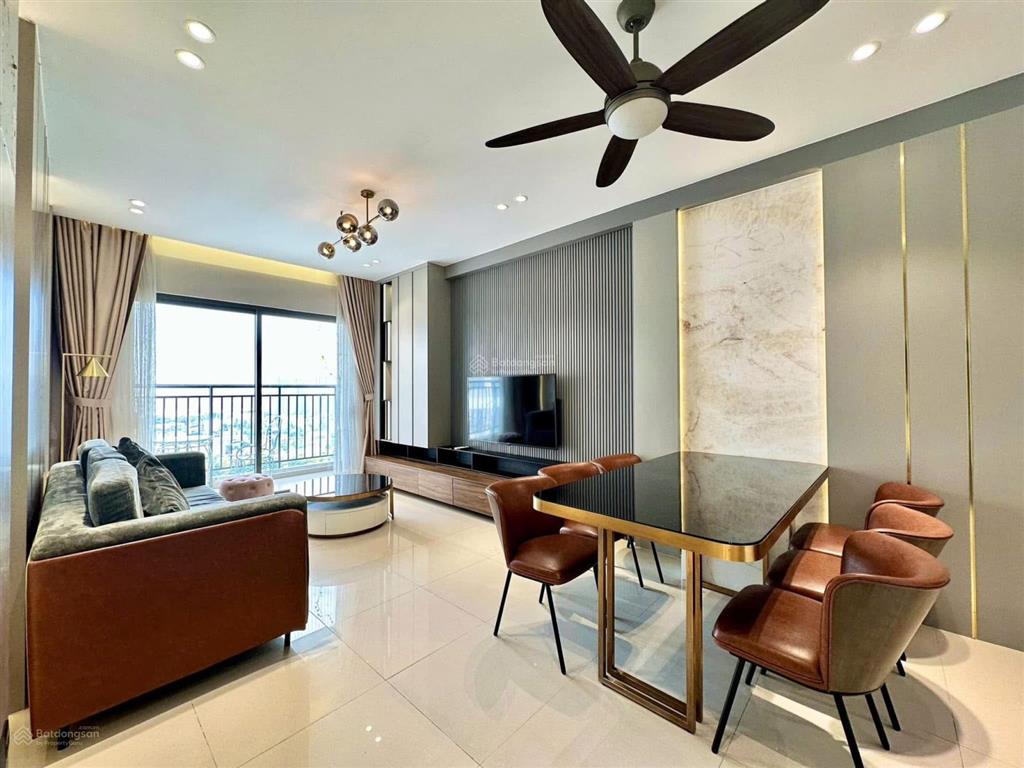 Thiện chí bán nhanh căn 3 pn gần 100m2 full nt cao cấp giá chỉ 7,9 tỷ, view sông ban công dài