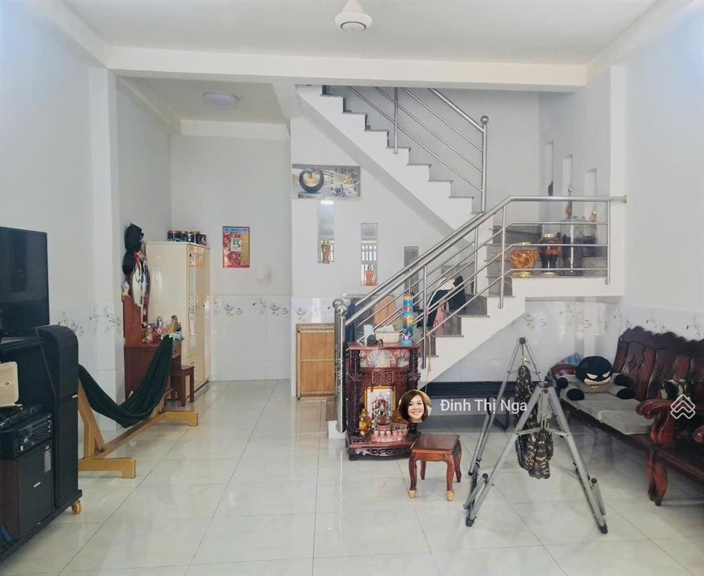 Nhà 2 tầng đúc, hẻm xe hơi, trung tâm q9, đình phong phú, tăng nhơn phú b, thủ đức chỉ 4.3 tỷ