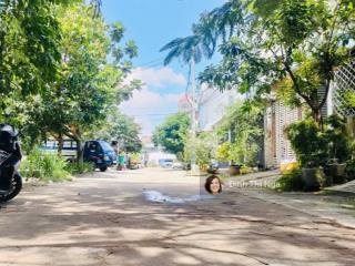 Lô góc 2 mặt tiền  khu phân lô đường 6m  81m2 chỉ 5.7 tỷ  tăng nhơn phú b