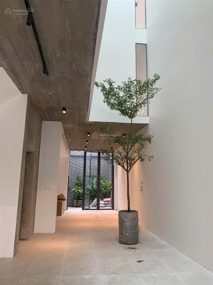 Hiếm biệt thự hồ bơi giá 40,5tỷ có thang máy 210m2 kc 4 tầng trục quốc hương thảo điền quận 2