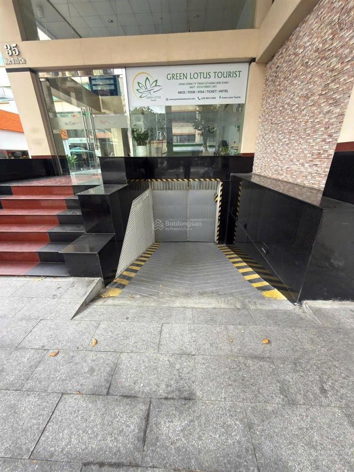 Bán tòa văn phòng hầm + 10 tầng góc 2 mặt tiền 35 mạc đĩnh chi quận 1 dt 10x25m giá 239 tỷ