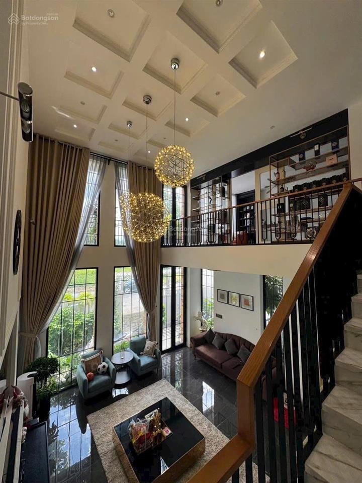 Biệt thự hot hầm 4 tầng 7,5x19m 23,8tỷ full nội thất ngay công viên hồ trung tâm thạnh mỹ lợi q2