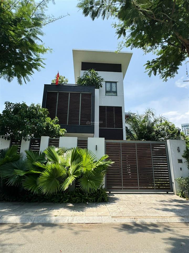 Biệt thự hot hầm 4 tầng 7,5x19m 23,8tỷ full nội thất ngay công viên hồ trung tâm thạnh mỹ lợi q2