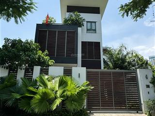 Biệt thự hot hầm 4 tầng 7,5x19m chỉ 25tỷ full nội thất ngay công viên hồ trung tâm thạnh mỹ lợi q2