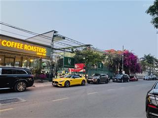 Bán khuôn đất lớn vip 2188m2 giá 700 tỷ view sông nở hậu tốt góc 2mt nguyễn văn hưởng thảo điền q2