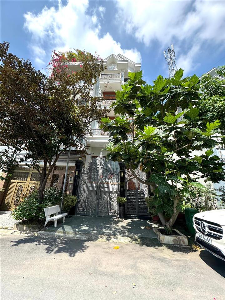 Nhà phố 100m2 khu compound chỉ 23,9 tỷ ngay đường số 3 trần não quận 2 thích hợp ở khu an ninh