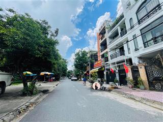 Chủ thiện chí gửi bán nhà đẹp 100m2 mặt tiền đường 49  kdc mười mẫu, q2 chỉ 18,5 tỷ thương lượng
