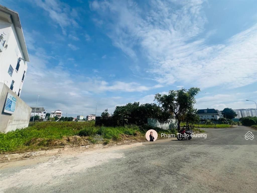 Hiếm rẻ! bán gấp nền biệt thự liên phường 384 m2 kdc phú nhuận chỉ 75 triệu/m2  cạnh global city