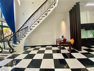 Sập hầm chính chủ cần bán nhà 2 tầng khu hoà liên 5, giá 3 tỷ 100, nhà thiết kế đẹp mới