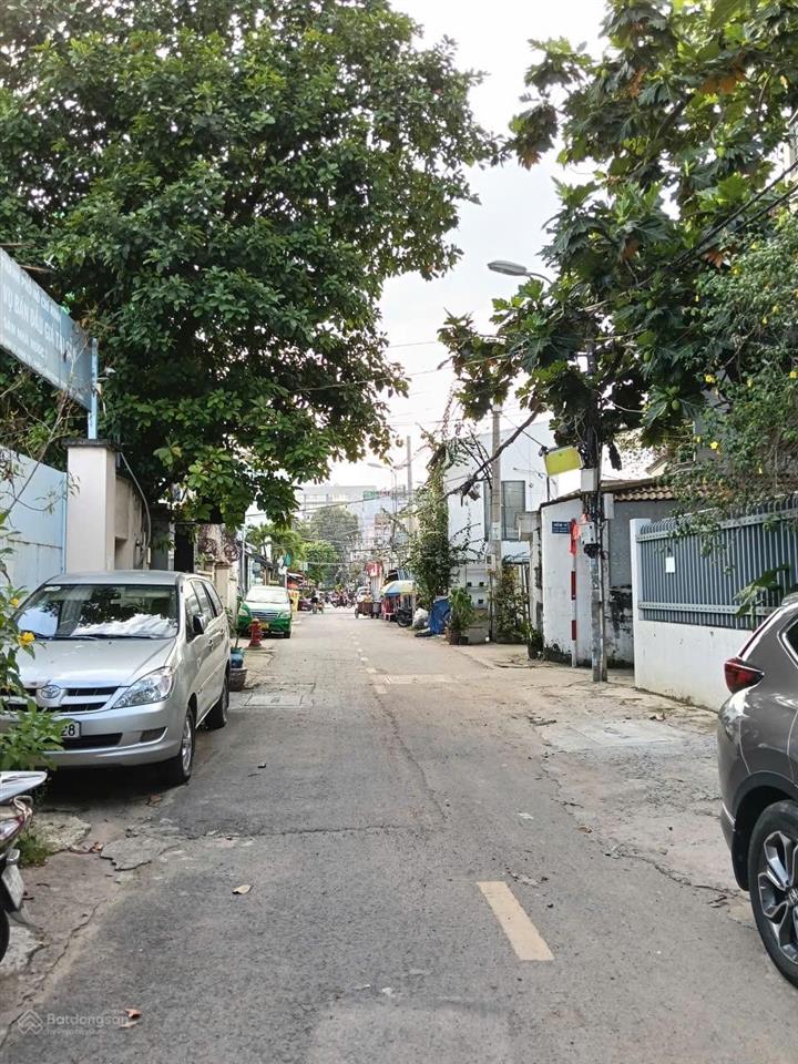 Bán toà nhà 6 x 20m đúc 5 tầng có 20 pn thu nhập 80tr tháng đường dương quảng hàm p5 quận gò vấp
