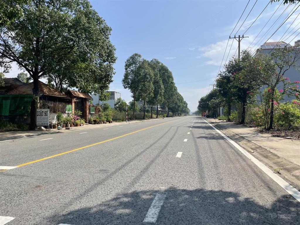 Cần bán gấp siêu phẩm lô góc 2 mặt tiền đường 5b  số 20 khu tđc định hoà tp mới bình dương