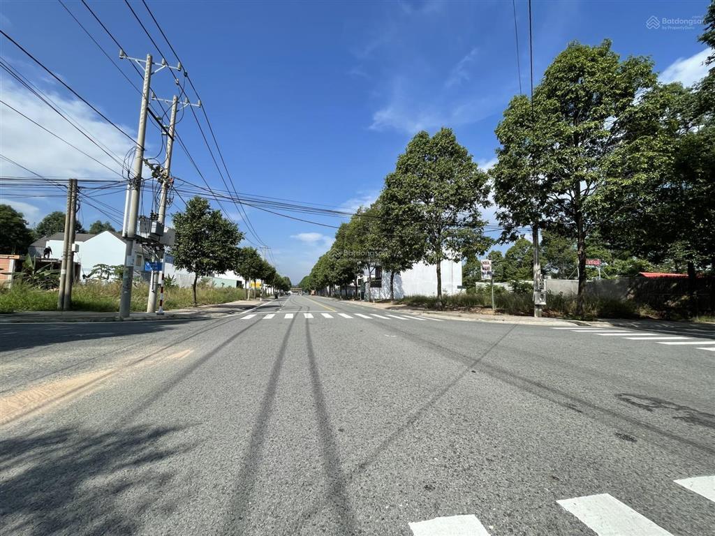 Cần bán gấp siêu phẩm lô góc 2 mặt tiền đường 5b  số 20 khu tđc định hoà tp mới bình dương