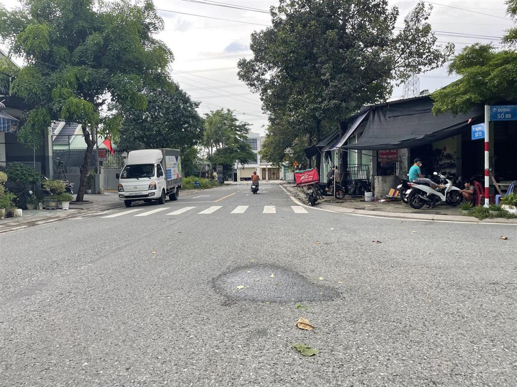 Cần bán gấp lô góc 2 mặt tiền đường số 73 và số 88, khu tđc phú chánh, trung tâm tp mới giá tốt