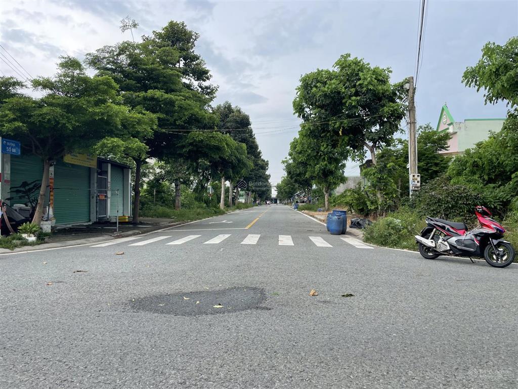 Cần bán gấp lô góc 2 mặt tiền đường số 73 và số 88, khu tđc phú chánh, trung tâm tp mới giá tốt