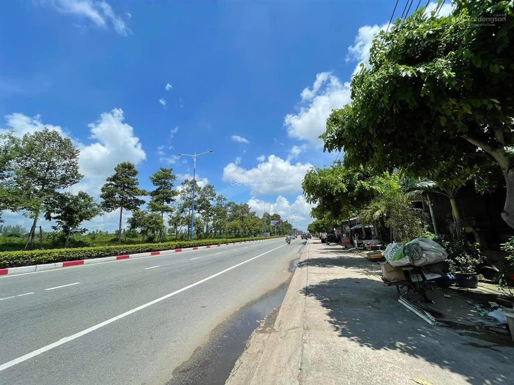 Chính chủ cần bán gấp đất mặt tiền đường nguyễn văn linh, giá tốt