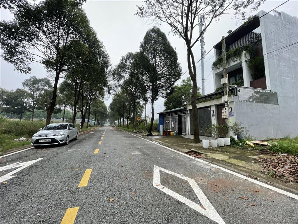 Chính chủ kẹt tiền cần bán gấp lô đất tại trung tâm tp mới phường bình dương giá tốt đầu tư