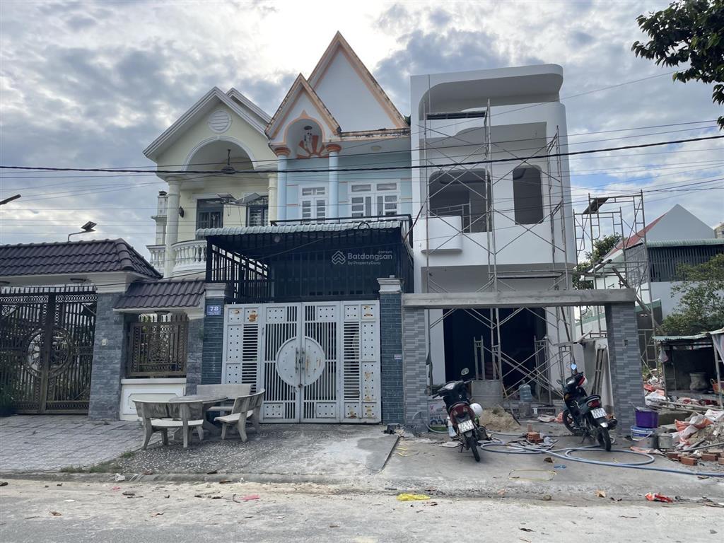 Chính chủ cần bán gấp căn nhà mới xây 100% tại trung tâm tp mới phường bình dương giá tốt