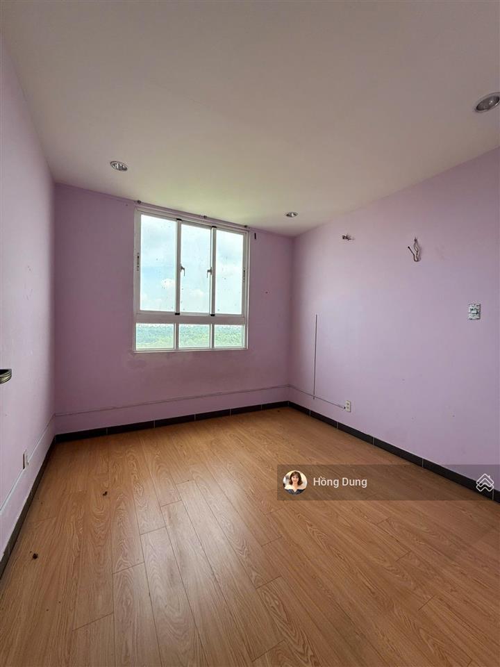 Bán căn hộ 3 phòng ngủ chung cư a.view, nhà rộng, được sửa lại đẹp, giá 3,05 tỷ