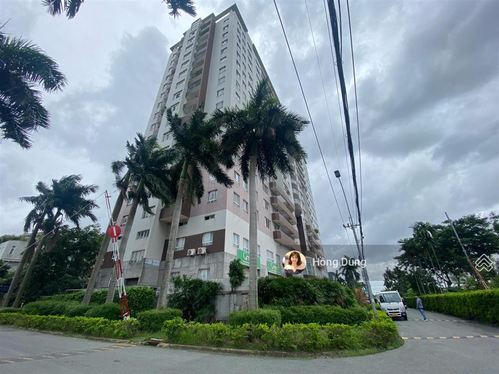 Bán căn hộ 3 phòng ngủ chung cư a.view, nhà rộng, được sửa lại đẹp, giá 3,05 tỷ