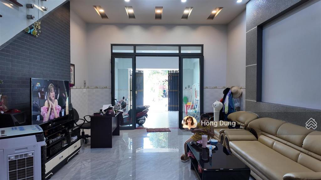 Nhà lớn 6pn, 4 tầng, hoàn công đầy đủ! hiếm có tại kdc phong phú 4