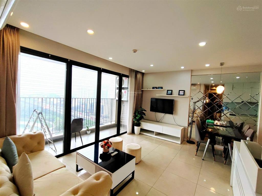 Cho thuê căn hộ 72m2, 2pn đầy đủ nội thất giá từ 22tr/tháng tại vinhomes skylake.  0969 896 ***