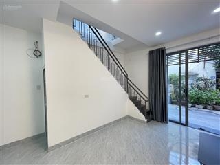 Bán nhà 2 tầng  đường ôtô lý phục man, p. vĩnh phước, nha trang, 800m ra biển