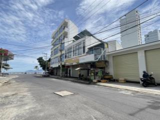 Đất đẹp, 3 mặt đường thuận lợi gần biển nha trang. cách biển đúng 40m