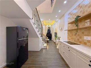 Nhà 2 tầng siêu xinh ngay trung tâm đà nẵng  kiệt ô tô 4.5m  hoàng hoa thám  chỉ 3.xx tỷ