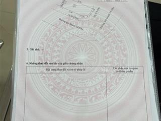 Lô góc lòng đường 10.5m ( vỉa hè 4m và 5m) diện tích 147.3m2 ngang 7.71m hướng chính đông