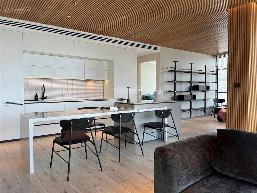 Cần bán căn 02pn city garden, 105m, lầu đẹp  thoáng, giá bán 15,8 tỷ.  0932 685 ***