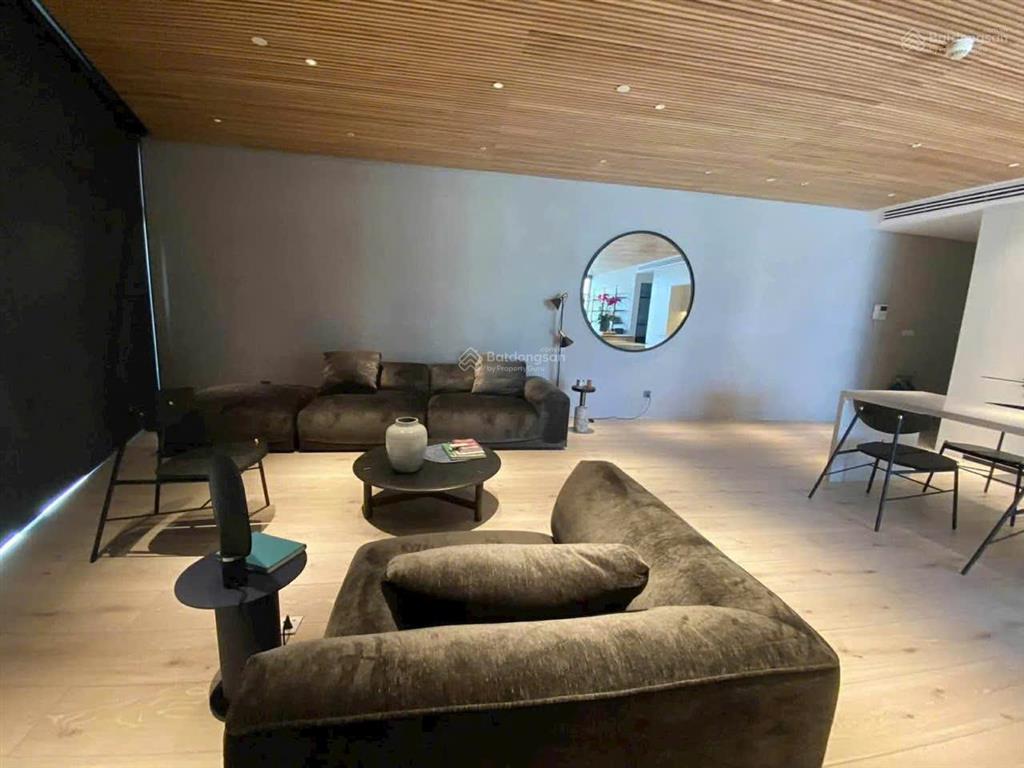 Cần bán căn 02pn city garden, 105m, lầu đẹp  thoáng, giá bán 15,8 tỷ.  0932 685 ***