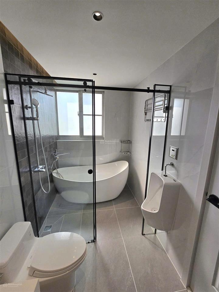 Bán siêu phẩm penthouse sky garden phú mỹ hưng, 265m2, nội thất sang trọng  giá 17,5tỷ