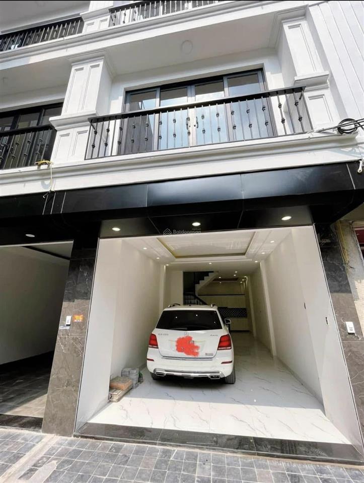Bán nhà thạch bàncổ linh long biên 35m2 5tầng gara ôtô, ngõ nông ôtô tránh full đồ. bán gấp 7,1 tỷ