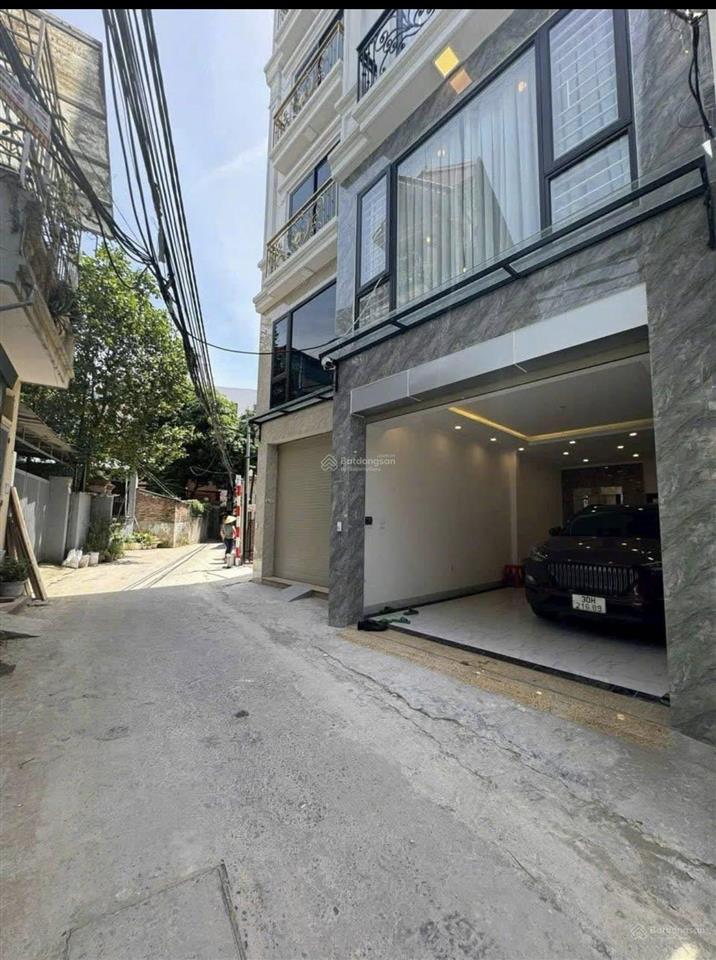 Bán nhà thạch bàn, long biên ở luôn 45m  6 tầng thang máy  gara ô tô 7 chỗ vào đi thông  11,8 tỷ