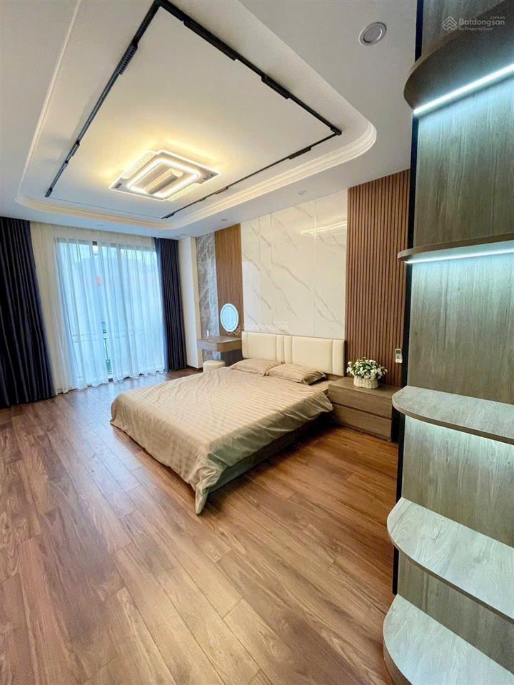 Bán nhà cổ linh thạch bàn 45m, 6 tầng. ô tô để gara, thang máy, full nội thất xịn. hơn 11 tỷ