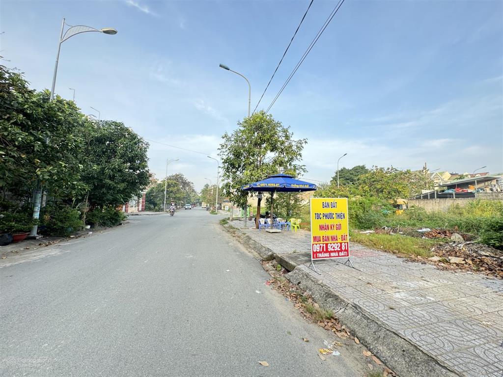 Bán lô đất đẹp mt 3c tái định cư phước thiện  đối diện vinhomes, gần vđ3. 8,85 tỷ  147m2
