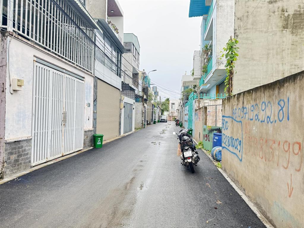 Bán lô đất đẹp 1 sẹc lò lu sát bên vinhomes, vành đai 3. 98m2 giá chỉ 5,5 tỷ