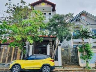 Bán căn biệt thự view sông đẹp cách vinhomes 1,5km. mát mẽ giá chỉ 22 tỷ chốt ( 462,8m2 )
