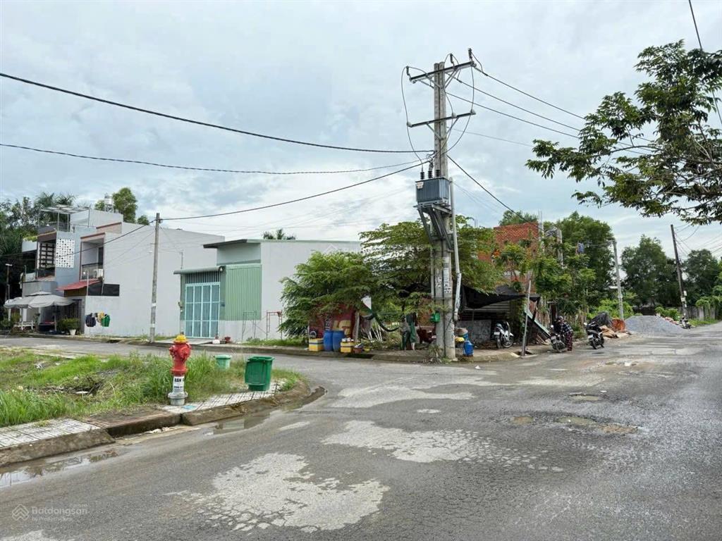 Bán gấp lô đất đẹp đường long thuận đối diện phim trường q9  cách vinhomes 3km